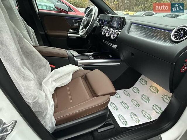 Белый Мерседес EQA, объемом двигателя 0 л и пробегом 1 тыс. км за 34999 $, фото 3 на Automoto.ua