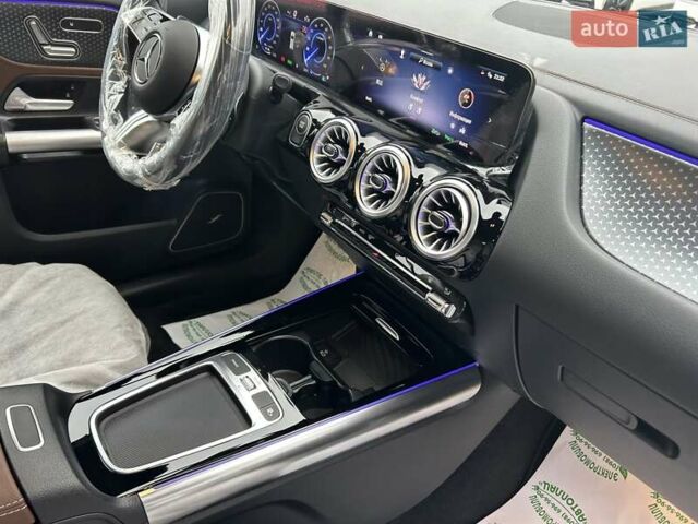 Белый Мерседес EQA, объемом двигателя 0 л и пробегом 1 тыс. км за 34999 $, фото 4 на Automoto.ua