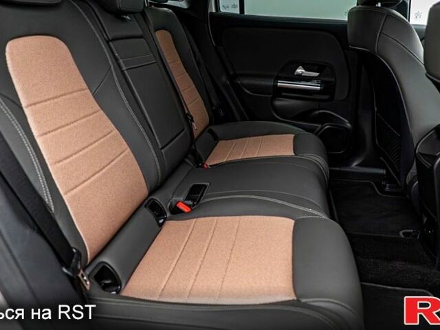 Мерседес EQA 2022 у Києві на Automoto.ua Білий Мерседес EQA, об'ємом двигуна 0 л та пробігом 20 тис. км за 40000 $, фото 3 на Automoto.ua