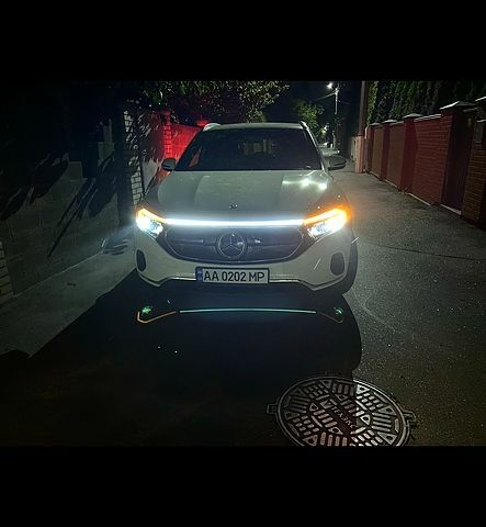 Мерседес EQA 2022 у Києві на Automoto.ua Білий Мерседес EQA, об'ємом двигуна 0 л та пробігом 20 тис. км за 40000 $, фото 1 на Automoto.ua