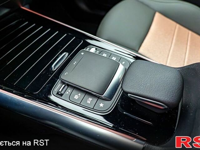 Мерседес EQA 2022 у Києві на Automoto.ua Білий Мерседес EQA, об'ємом двигуна 0 л та пробігом 20 тис. км за 40000 $, фото 7 на Automoto.ua