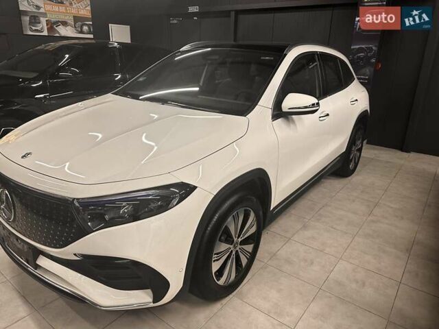 Білий Мерседес EQA, об'ємом двигуна 0 л та пробігом 1 тис. км за 32500 $, фото 2 на Automoto.ua