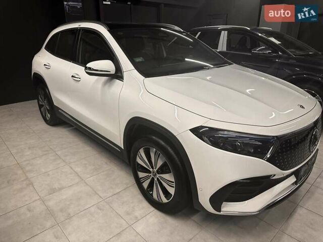 Білий Мерседес EQA, об'ємом двигуна 0 л та пробігом 1 тис. км за 32500 $, фото 1 на Automoto.ua