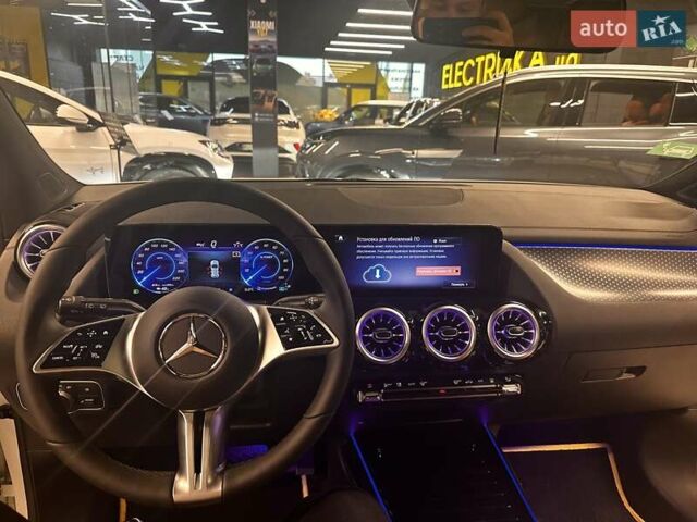 Білий Мерседес EQA, об'ємом двигуна 0 л та пробігом 1 тис. км за 32500 $, фото 4 на Automoto.ua