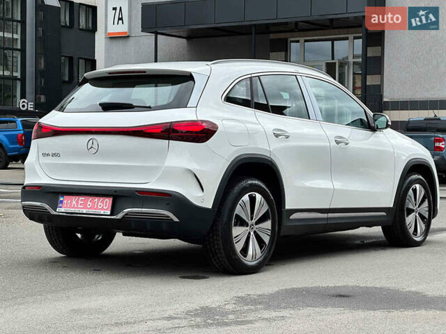 Мерседес EQA 2025 в Киеве на Automoto.ua Белый Мерседес EQA, объемом двигателя 0 л и пробегом 1 тыс. км за 36850 $, фото 8 на Automoto.ua