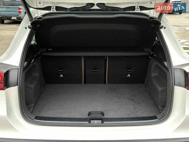 Мерседес EQA 2025 в Киеве на Automoto.ua Белый Мерседес EQA, объемом двигателя 0 л и пробегом 1 тыс. км за 36850 $, фото 45 на Automoto.ua