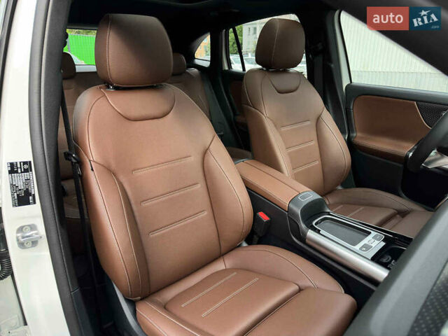 Мерседес EQA 2025 в Киеве на Automoto.ua Белый Мерседес EQA, объемом двигателя 0 л и пробегом 1 тыс. км за 36850 $, фото 36 на Automoto.ua