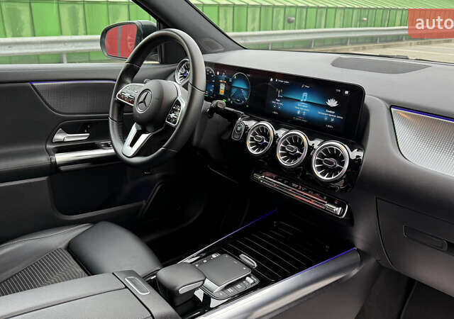 Черный Мерседес EQA, объемом двигателя 0 л и пробегом 123 тыс. км за 26000 $, фото 67 на Automoto.ua