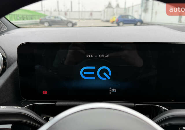 Черный Мерседес EQA, объемом двигателя 0 л и пробегом 123 тыс. км за 26000 $, фото 33 на Automoto.ua
