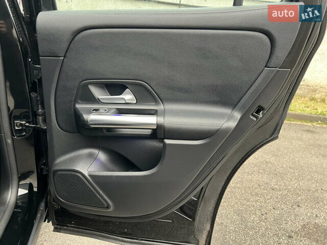 Черный Мерседес EQA, объемом двигателя 0 л и пробегом 123 тыс. км за 26000 $, фото 28 на Automoto.ua