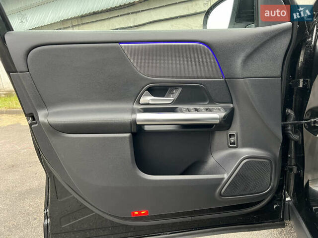 Черный Мерседес EQA, объемом двигателя 0 л и пробегом 123 тыс. км за 26000 $, фото 10 на Automoto.ua