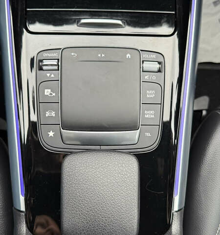 Черный Мерседес EQA, объемом двигателя 0 л и пробегом 123 тыс. км за 26000 $, фото 40 на Automoto.ua