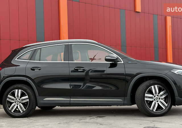 Черный Мерседес EQA, объемом двигателя 0 л и пробегом 123 тыс. км за 26000 $, фото 9 на Automoto.ua