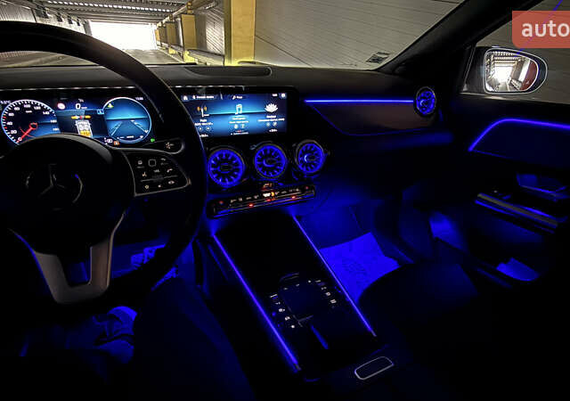 Черный Мерседес EQA, объемом двигателя 0 л и пробегом 123 тыс. км за 26000 $, фото 76 на Automoto.ua