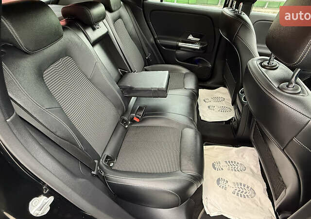 Черный Мерседес EQA, объемом двигателя 0 л и пробегом 123 тыс. км за 26000 $, фото 56 на Automoto.ua