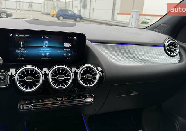 Черный Мерседес EQA, объемом двигателя 0 л и пробегом 123 тыс. км за 26000 $, фото 38 на Automoto.ua