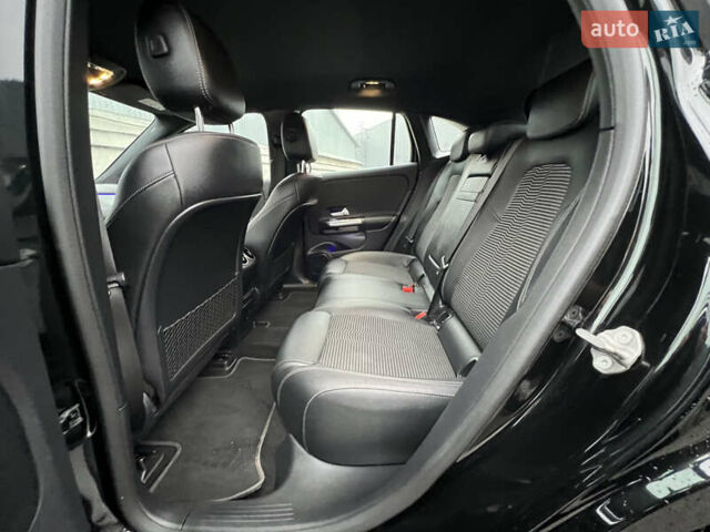 Черный Мерседес EQA, объемом двигателя 0 л и пробегом 123 тыс. км за 26000 $, фото 26 на Automoto.ua