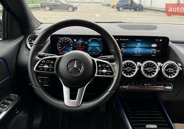 Черный Мерседес EQA, объемом двигателя 0 л и пробегом 123 тыс. км за 26000 $, фото 70 на Automoto.ua