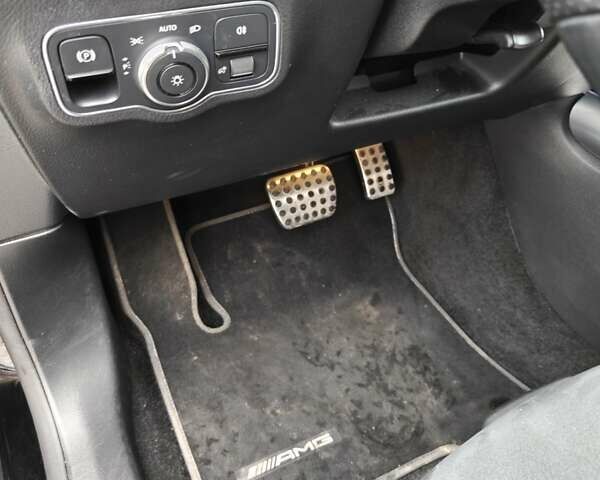 Черный Мерседес EQA, объемом двигателя 0 л и пробегом 183 тыс. км за 25900 $, фото 18 на Automoto.ua