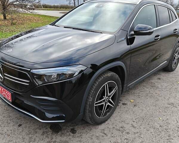 Черный Мерседес EQA, объемом двигателя 0 л и пробегом 183 тыс. км за 25900 $, фото 1 на Automoto.ua