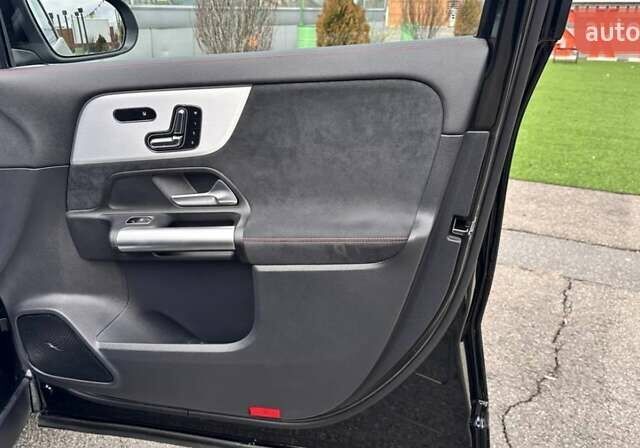 Черный Мерседес EQA, объемом двигателя 0 л и пробегом 39 тыс. км за 32900 $, фото 23 на Automoto.ua