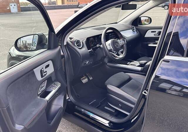 Чорний Мерседес EQA, об'ємом двигуна 0 л та пробігом 38 тис. км за 33300 $, фото 15 на Automoto.ua