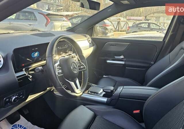 Черный Мерседес EQA, объемом двигателя 0 л и пробегом 50 тыс. км за 37200 $, фото 16 на Automoto.ua