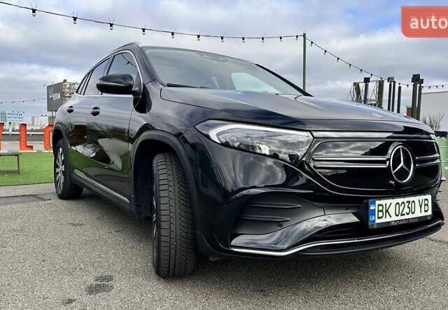 Черный Мерседес EQA, объемом двигателя 0 л и пробегом 39 тыс. км за 32900 $, фото 2 на Automoto.ua