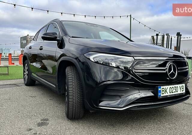 Чорний Мерседес EQA, об'ємом двигуна 0 л та пробігом 38 тис. км за 33300 $, фото 1 на Automoto.ua