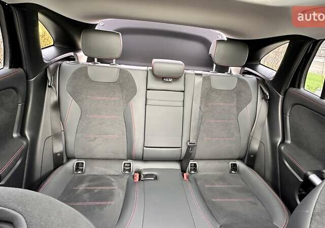 Чорний Мерседес EQA, об'ємом двигуна 0 л та пробігом 38 тис. км за 33300 $, фото 21 на Automoto.ua