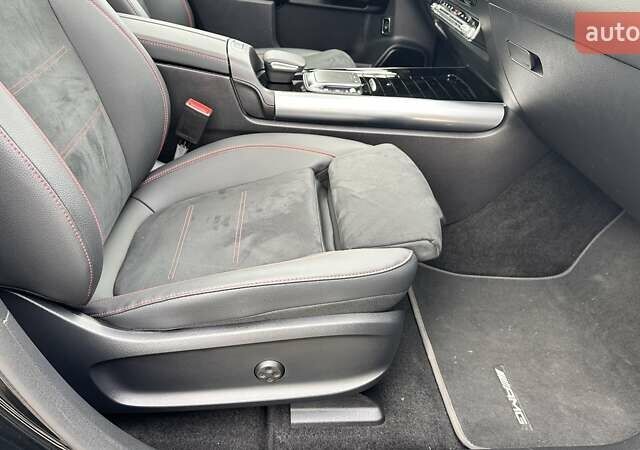 Чорний Мерседес EQA, об'ємом двигуна 0 л та пробігом 38 тис. км за 33300 $, фото 25 на Automoto.ua