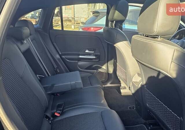 Черный Мерседес EQA, объемом двигателя 0 л и пробегом 50 тыс. км за 37200 $, фото 15 на Automoto.ua