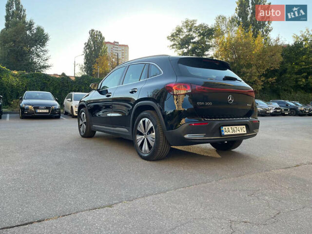 Черный Мерседес EQA, объемом двигателя 0 л и пробегом 52 тыс. км за 33000 $, фото 4 на Automoto.ua
