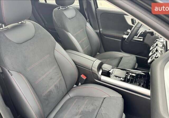 Черный Мерседес EQA, объемом двигателя 0 л и пробегом 39 тыс. км за 32900 $, фото 19 на Automoto.ua