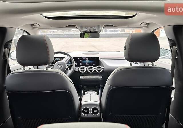 Чорний Мерседес EQA, об'ємом двигуна 0 л та пробігом 38 тис. км за 33300 $, фото 41 на Automoto.ua