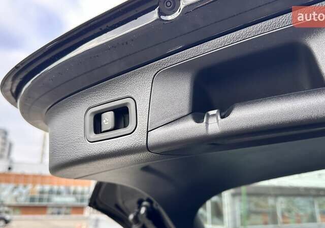 Чорний Мерседес EQA, об'ємом двигуна 0 л та пробігом 38 тис. км за 33300 $, фото 9 на Automoto.ua