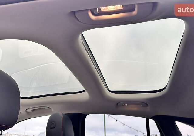 Чорний Мерседес EQA, об'ємом двигуна 0 л та пробігом 38 тис. км за 33300 $, фото 14 на Automoto.ua