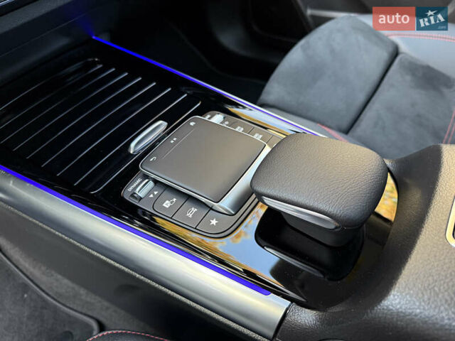 Черный Мерседес EQA, объемом двигателя 0 л и пробегом 35 тыс. км за 33500 $, фото 60 на Automoto.ua