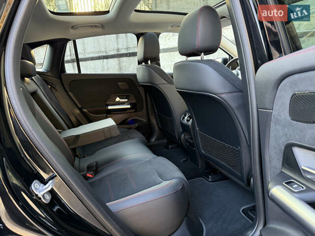 Черный Мерседес EQA, объемом двигателя 0 л и пробегом 35 тыс. км за 33500 $, фото 35 на Automoto.ua