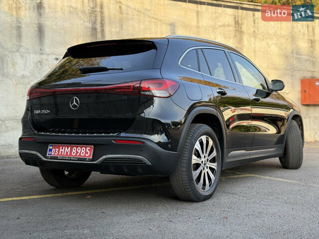 Черный Мерседес EQA, объемом двигателя 0 л и пробегом 35 тыс. км за 33500 $, фото 5 на Automoto.ua