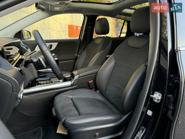 Черный Мерседес EQA, объемом двигателя 0 л и пробегом 35 тыс. км за 33500 $, фото 56 на Automoto.ua