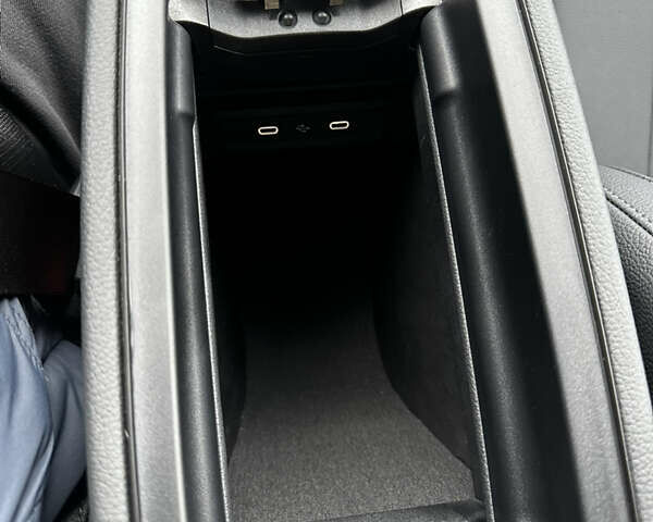 Черный Мерседес EQA, объемом двигателя 0 л и пробегом 11 тыс. км за 33800 $, фото 19 на Automoto.ua