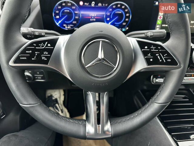 Черный Мерседес EQA, объемом двигателя 0 л и пробегом 11 тыс. км за 33800 $, фото 16 на Automoto.ua