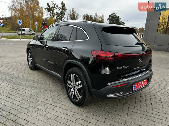 Черный Мерседес EQA, объемом двигателя 0 л и пробегом 11 тыс. км за 33800 $, фото 5 на Automoto.ua