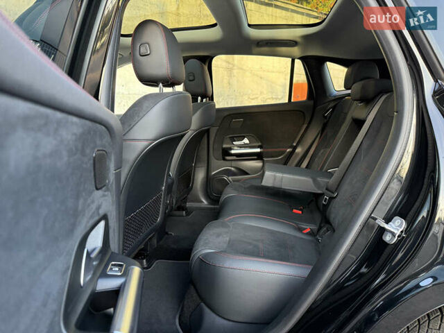 Черный Мерседес EQA, объемом двигателя 0 л и пробегом 35 тыс. км за 33500 $, фото 48 на Automoto.ua