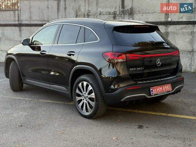 Черный Мерседес EQA, объемом двигателя 0 л и пробегом 35 тыс. км за 33500 $, фото 12 на Automoto.ua