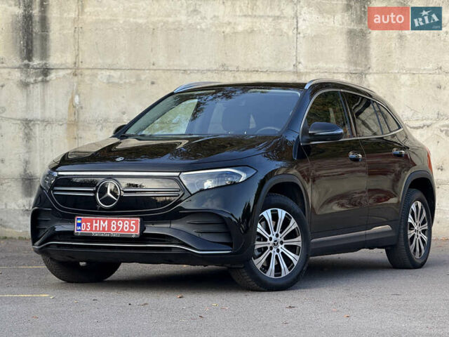 Черный Мерседес EQA, объемом двигателя 0 л и пробегом 35 тыс. км за 33500 $, фото 1 на Automoto.ua