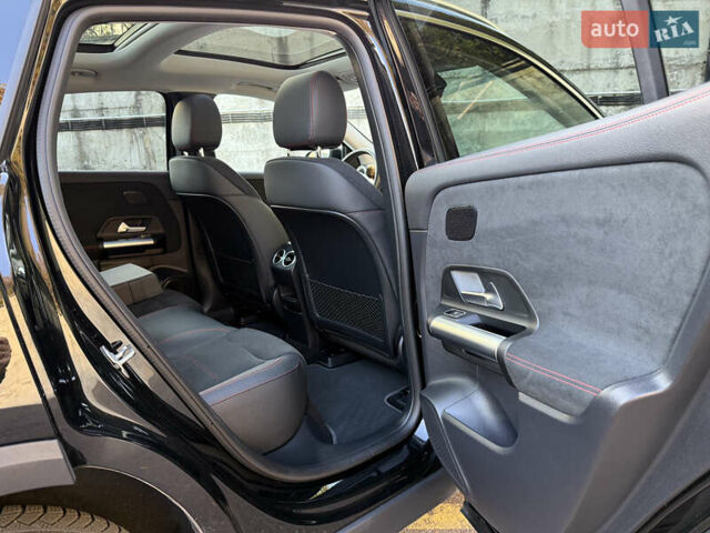 Черный Мерседес EQA, объемом двигателя 0 л и пробегом 35 тыс. км за 33500 $, фото 33 на Automoto.ua