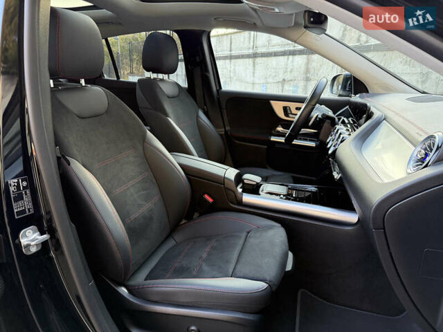 Черный Мерседес EQA, объемом двигателя 0 л и пробегом 35 тыс. км за 33500 $, фото 25 на Automoto.ua