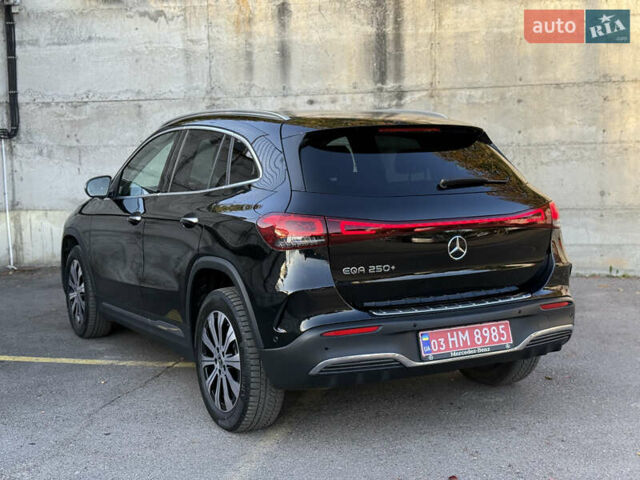 Черный Мерседес EQA, объемом двигателя 0 л и пробегом 35 тыс. км за 33500 $, фото 20 на Automoto.ua
